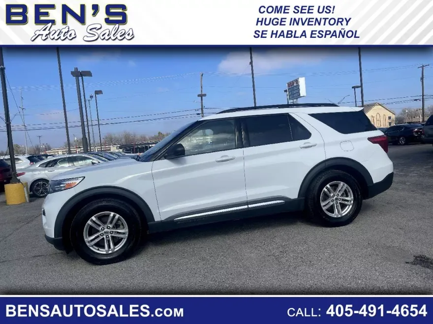 2021 Ford Explorer XLT photo 1