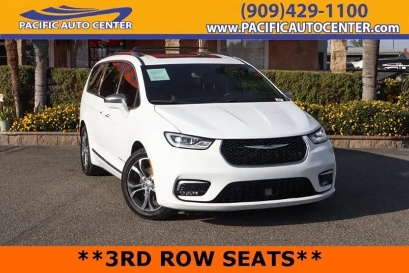 2022 Chrysler Pacifica Pinnacle photo 1