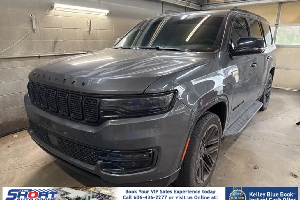 2023 Jeep Wagoneer Series II Carbide photo 1