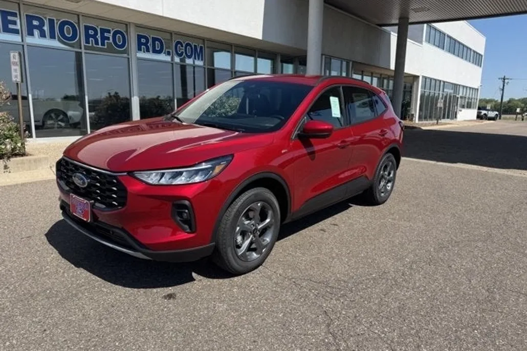 2025 Ford Escape ST-Line Select photo 1