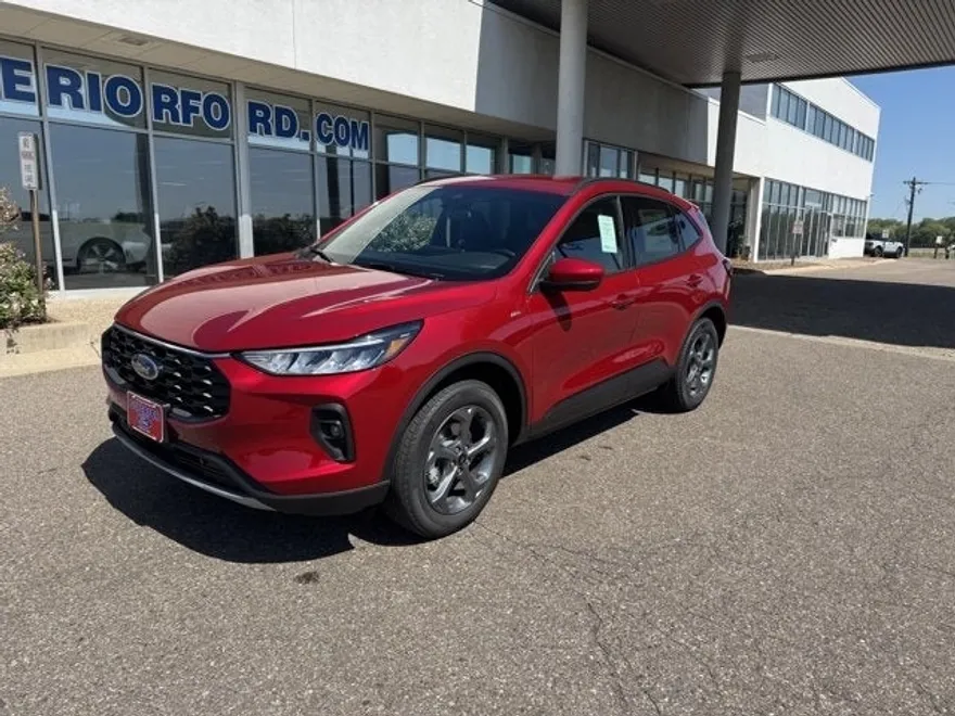 2025 Ford Escape ST-Line Select photo 1