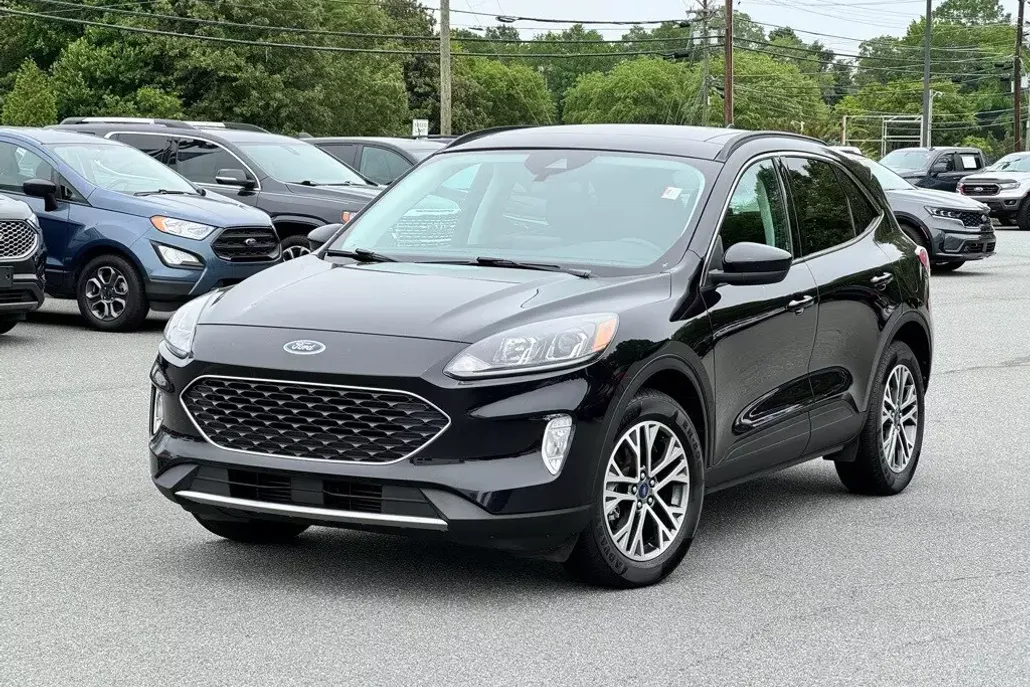2021 Ford Escape SEL photo 1