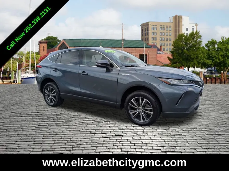 2021 Toyota Venza LE photo 1