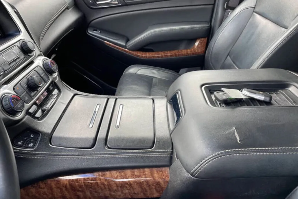 2016 Chevrolet Tahoe LTZ photo 1