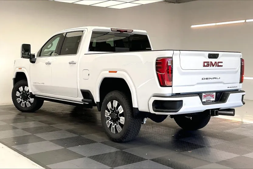 2026 Gmc Sierra 2500 HD Denali photo 1