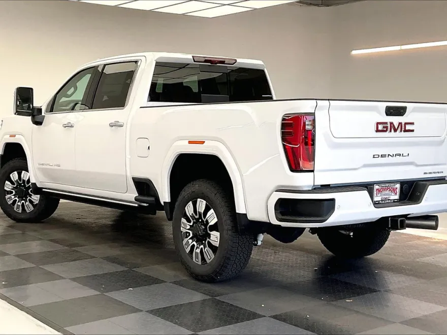2026 Gmc Sierra 2500 HD Denali photo 1