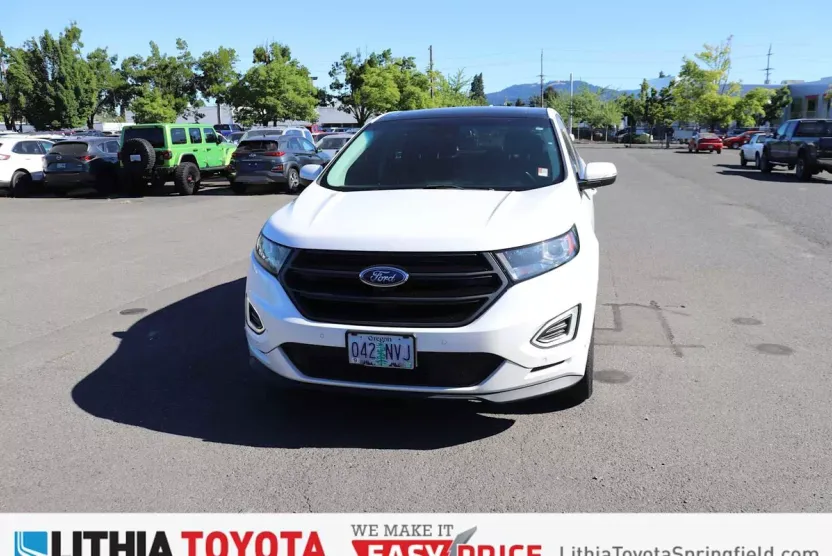 2015 Ford Edge Sport photo 1