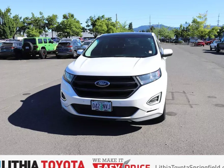 2015 Ford Edge Sport photo 1