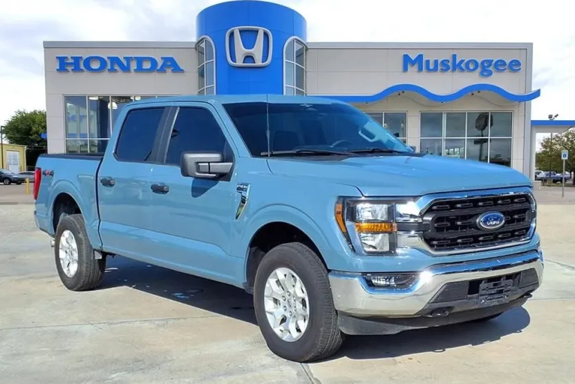 2023 Ford F-150 XLT photo 1