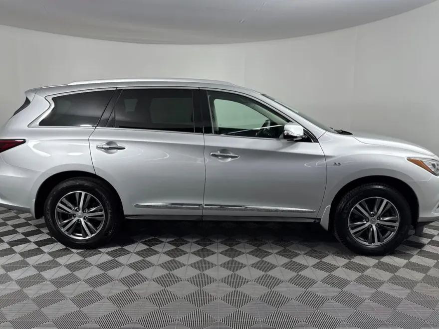 2020 Infiniti QX60 Luxe photo 1