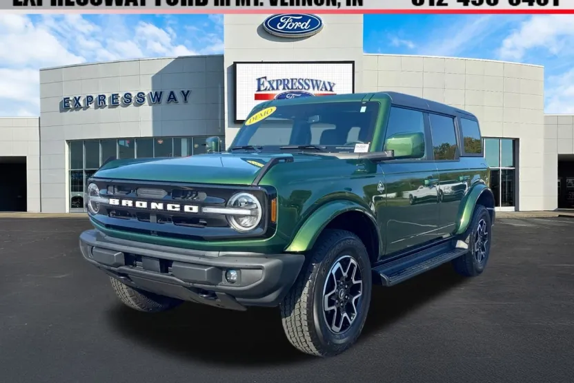 2025 Ford Bronco Outer Banks photo 1