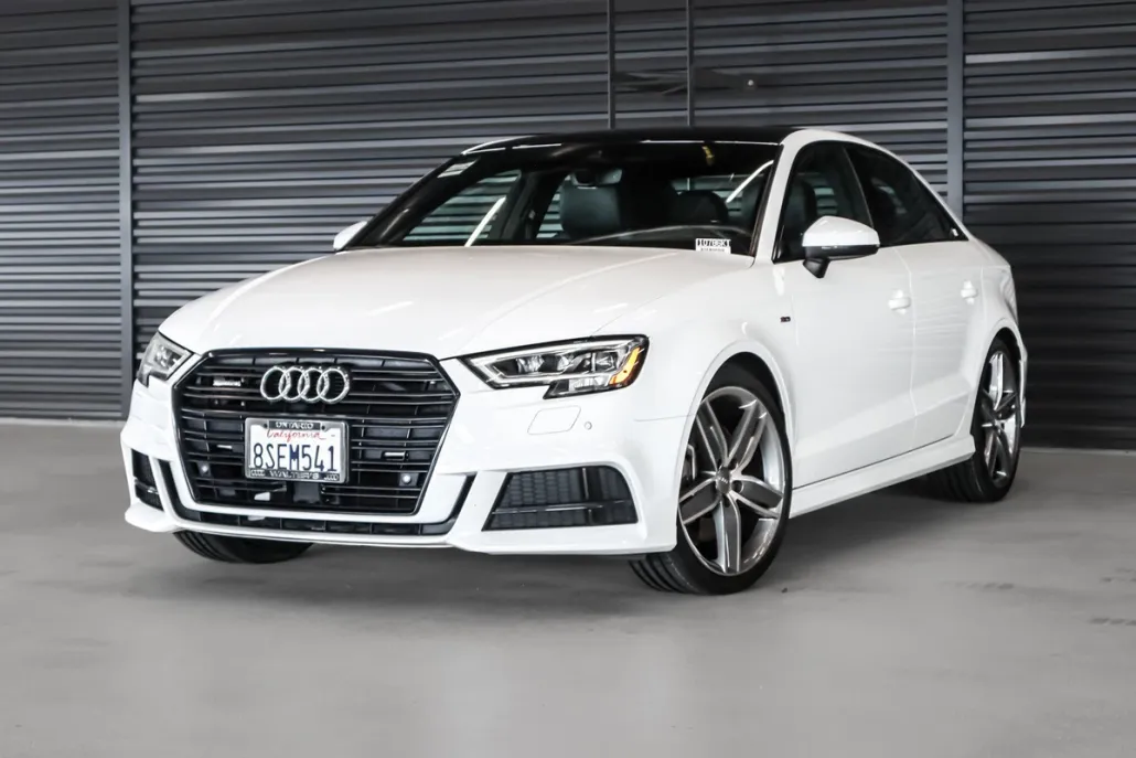 2020 Audi A3 S line Premium Plus photo 1