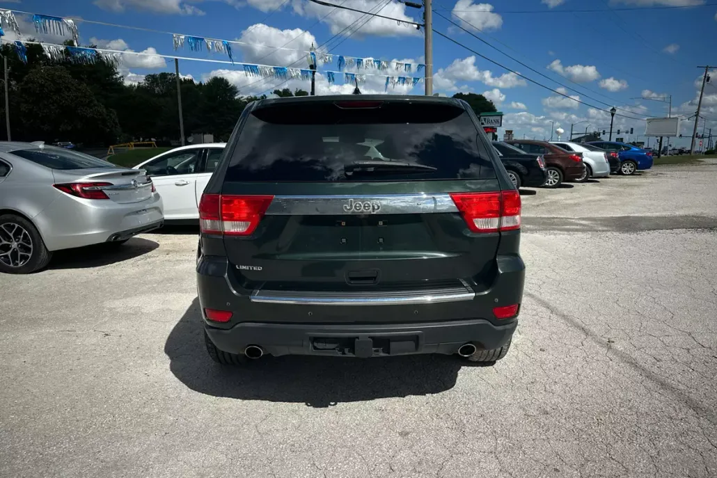 2011 Jeep Grand Cherokee Limited photo 1