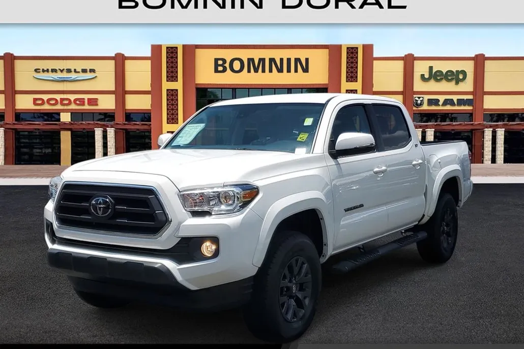 2023 Toyota Tacoma SR5 V6 photo 1