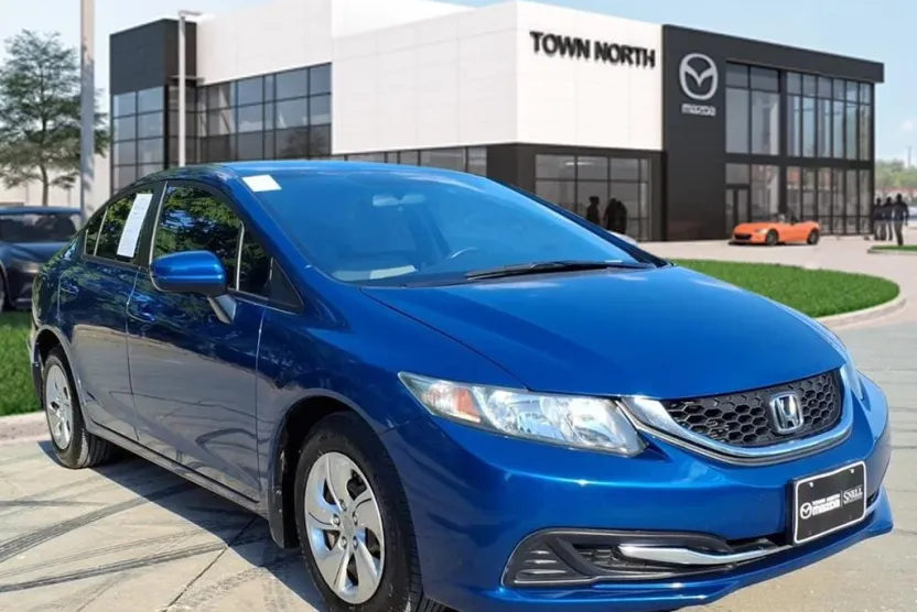2015 Honda Civic LX photo 1