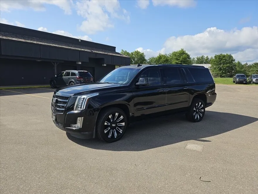 2017 Cadillac Escalade ESV Premium Luxury photo 1