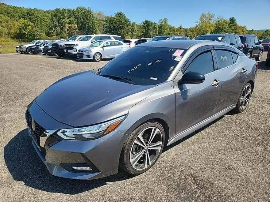 2021 Nissan Sentra SR photo 1