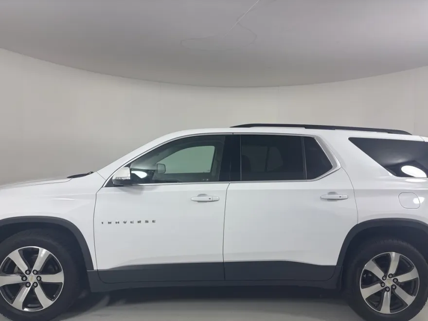 2020 Chevrolet Traverse Leather photo 1