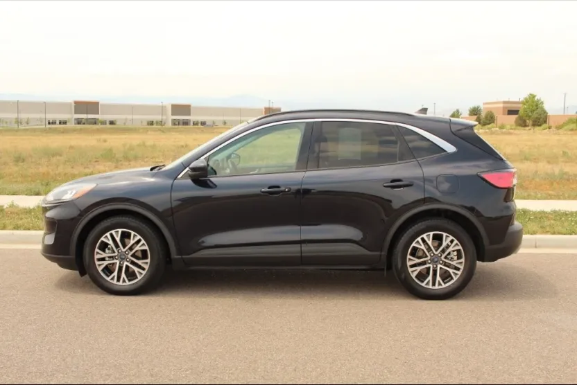 2021 Ford Escape SEL Hybrid photo 1