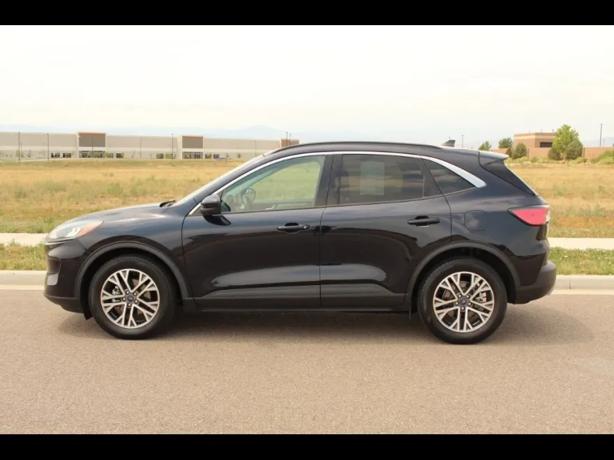 2021 Ford Escape SEL Hybrid photo 1