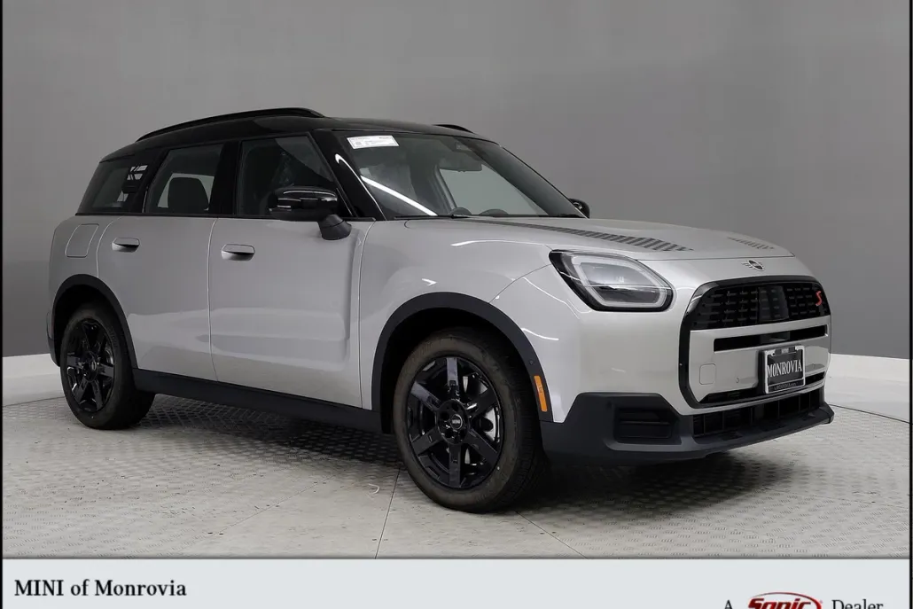 2026 Mini Countryman S ALL4 photo 1