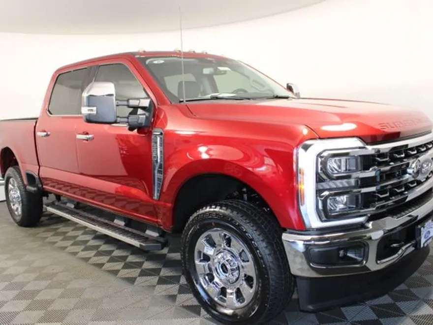 2026 Ford F-350 Lariat photo 1