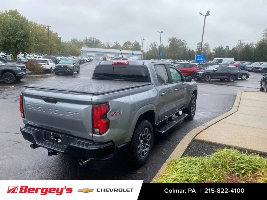 2025 Chevrolet Colorado Z71 photo 1