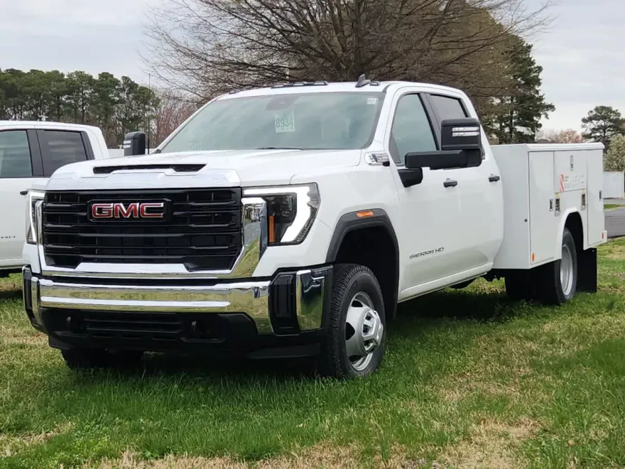 2025 Gmc Sierra 3500 HD Pro photo 1