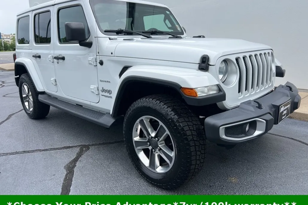 2021 Jeep Wrangler Unlimited Sahara photo 1