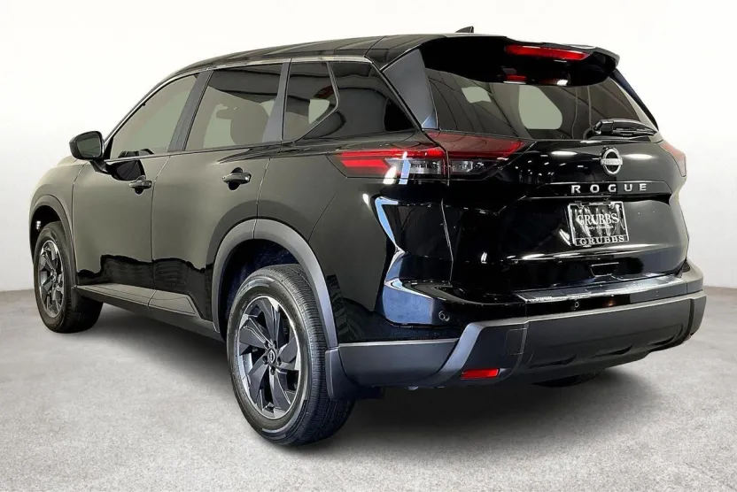 2026 Nissan Rogue SV photo 1