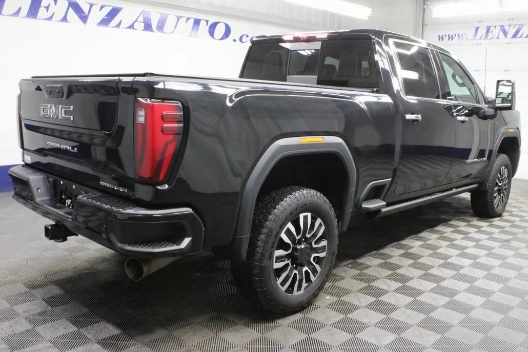 2024 Gmc Sierra HD Denali Ultimate photo 1