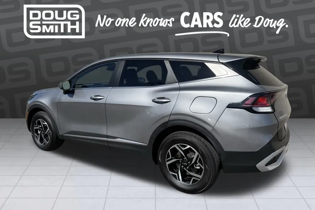 2023 Kia Sportage LX photo 1