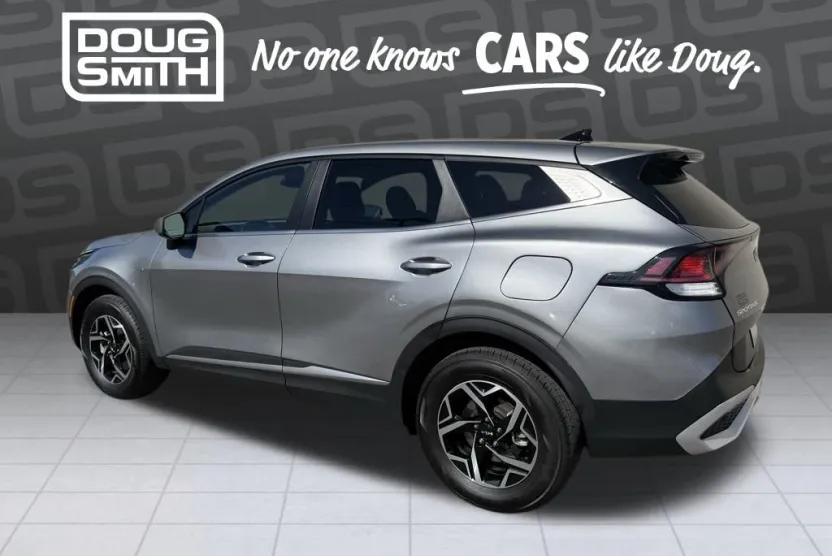 2023 Kia Sportage LX photo 1