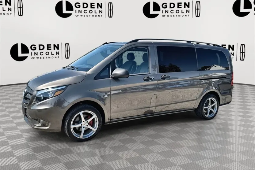 2017 Mercedes Benz Metris photo 1