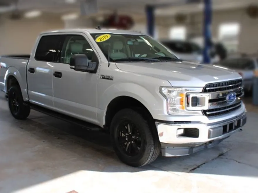 2019 Ford F-150 XLT photo 1