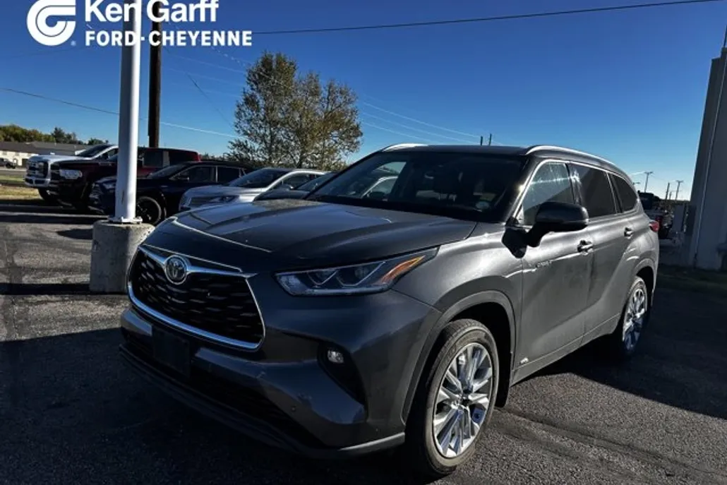 2021 Toyota Highlander Hybrid Limited photo 1