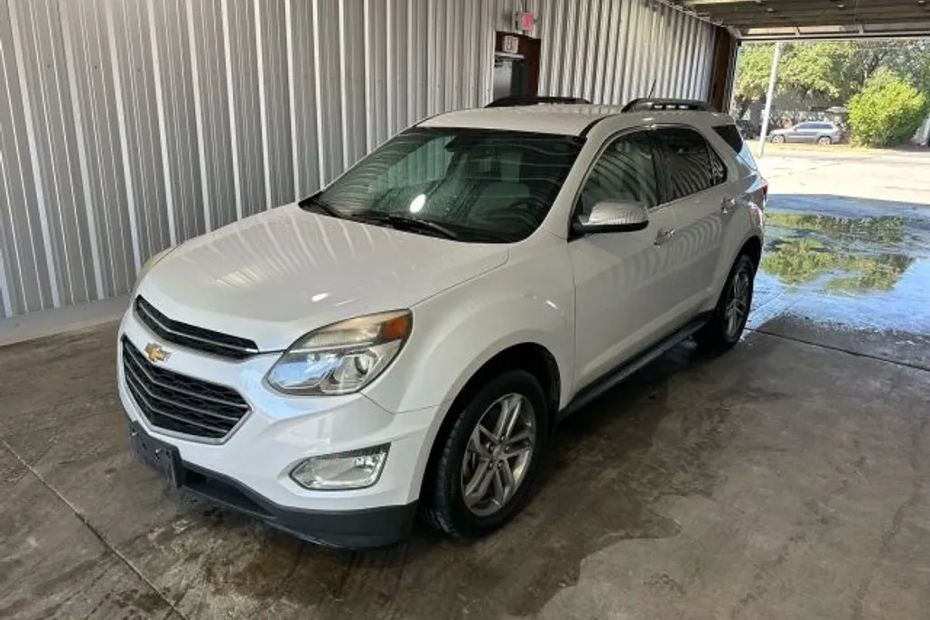 2016 Chevrolet Equinox LTZ photo 1