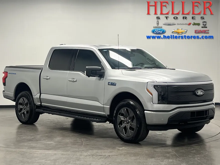 2024 Ford F-150 Lightning photo 1