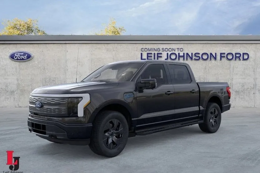 2025 Ford F-150 Lightning Lariat photo 1