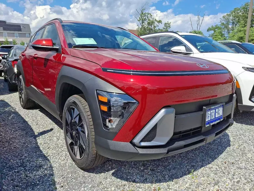 2025 Hyundai Kona SEL photo 1