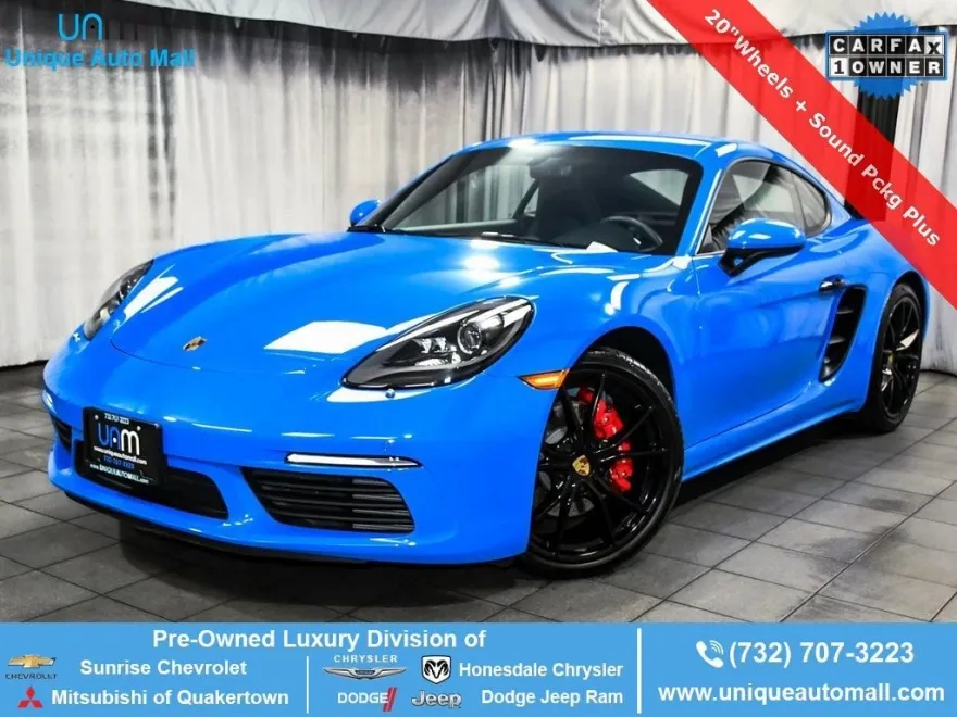 2025 Porsche Cayman S photo 1