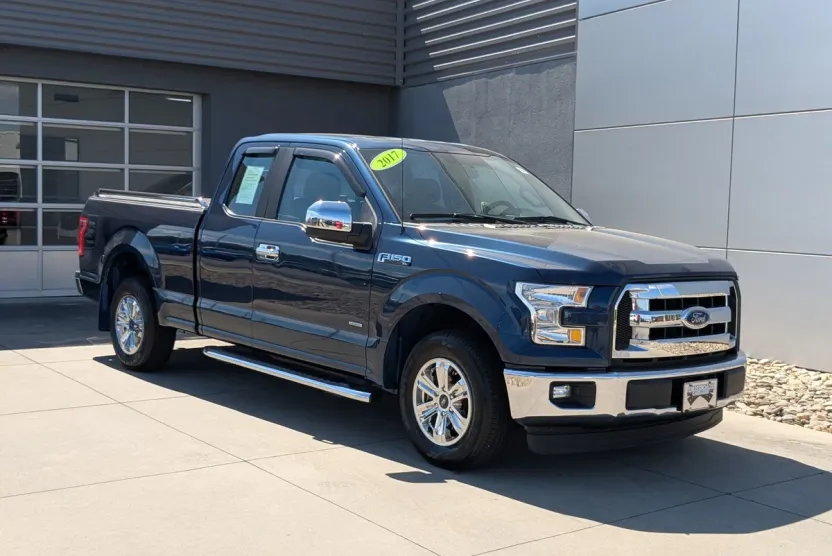 2017 Ford F-150 XL photo 1