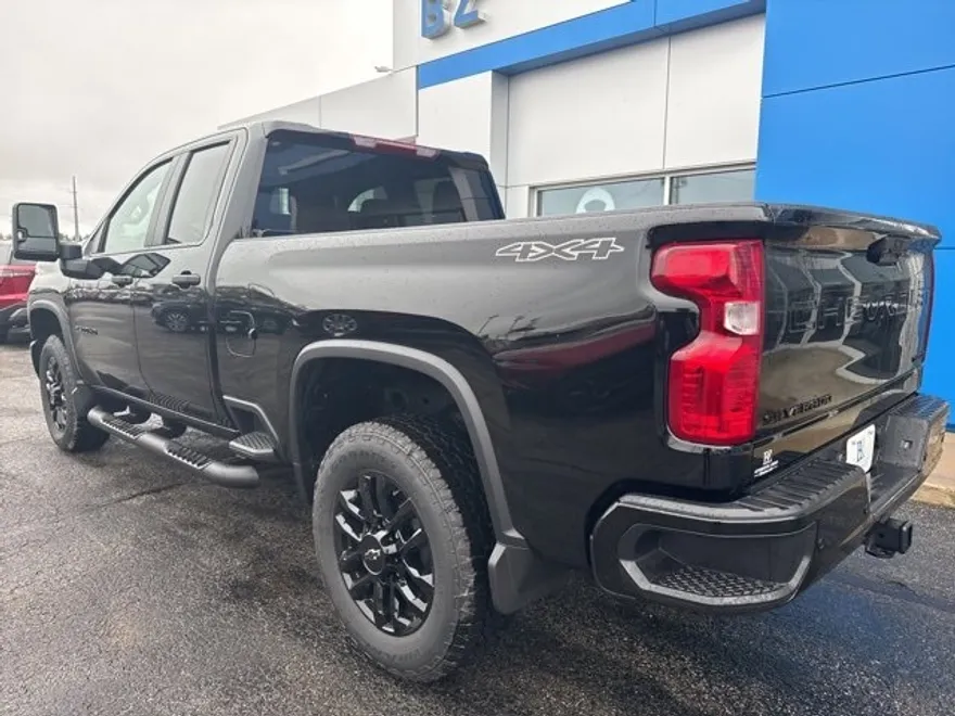 2025 Chevrolet Silverado 2500HD Custom photo 1