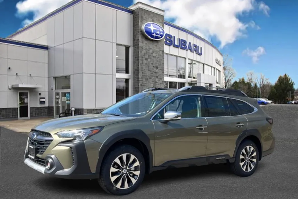 2025 Subaru Outback Touring photo 1