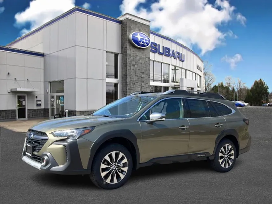 2025 Subaru Outback Touring photo 1