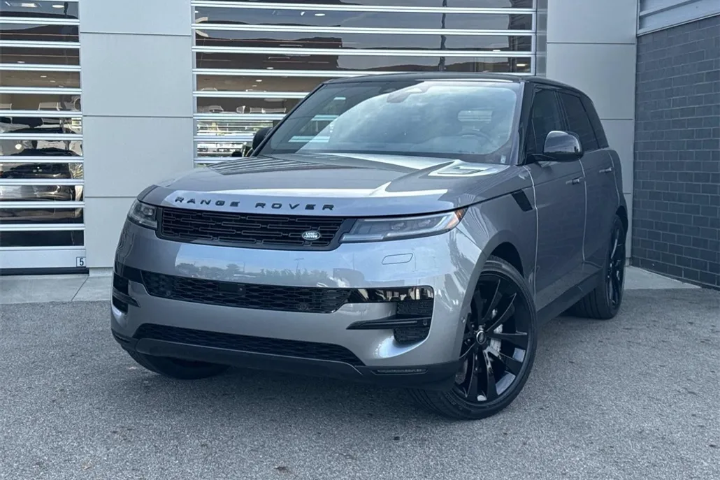 2025 Land Rover Range Rover Sport SE photo 1