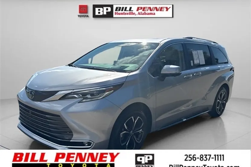 2025 Toyota Sienna Platinum photo 1