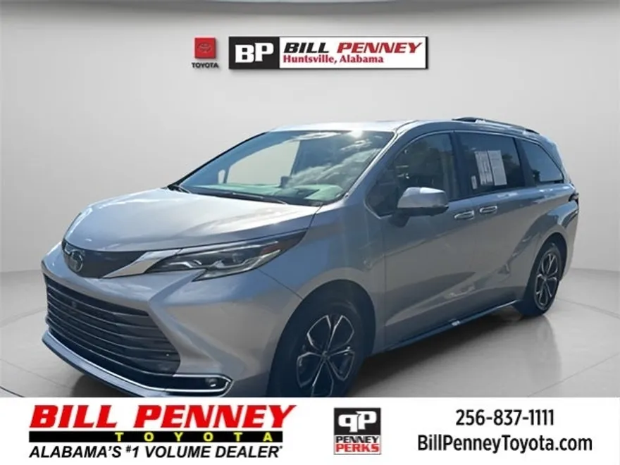 2025 Toyota Sienna Platinum photo 1