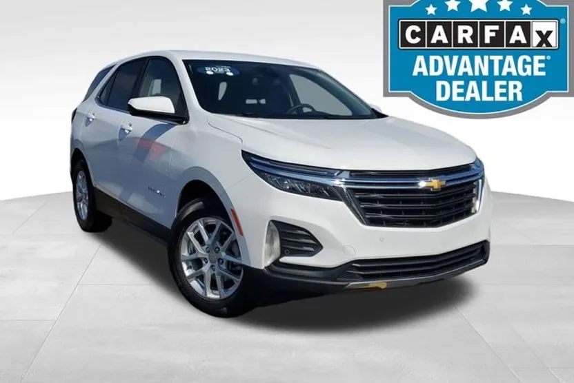 2023 Chevrolet Equinox LT photo 1