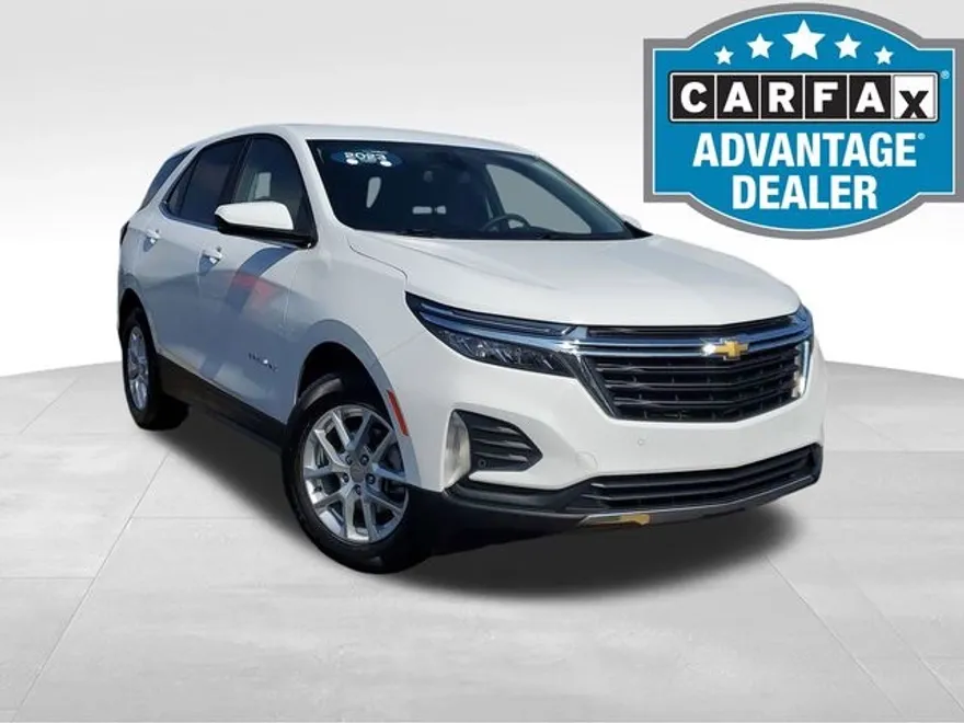 2023 Chevrolet Equinox LT photo 1